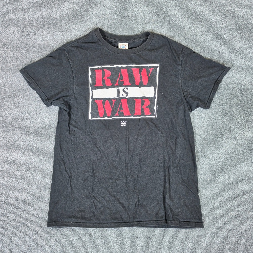 WWE Raw Is War Graphic T-Shirt Delta Men Medium Black/Red Short Sleeve Wrestling